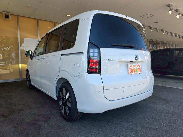 フリード エアー EX 登録済未使用車 両側電動スライドドア HondaSENSING アダプティブクルーズコントロール 純正アルミホイール 前席シートヒーター 電子パーキング オートブレーキホールド ロールサンシェード(13枚目)