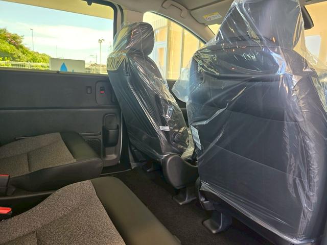 フリード エアー EX 登録済未使用車 両側電動スライドドア HondaSENSING アダプティブクルーズコントロール 純正アルミホイール 前席シートヒーター 電子パーキング オートブレーキホールド ロールサンシェード(26枚目)