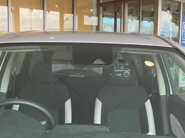 ノート e-パワー B ETC オーディオ 衝突被害軽減ブレーキ レーンキープアシスト スマートキー 横滑り防止機能 マニュアルレベリング機能 電動格納式ミラー オートエアコン アクセサリーソケット(5枚目)