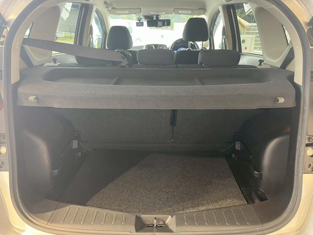 ノート e-パワー B ETC オーディオ 衝突被害軽減ブレーキ レーンキープアシスト スマートキー 横滑り防止機能 マニュアルレベリング機能 電動格納式ミラー オートエアコン アクセサリーソケット(14枚目)