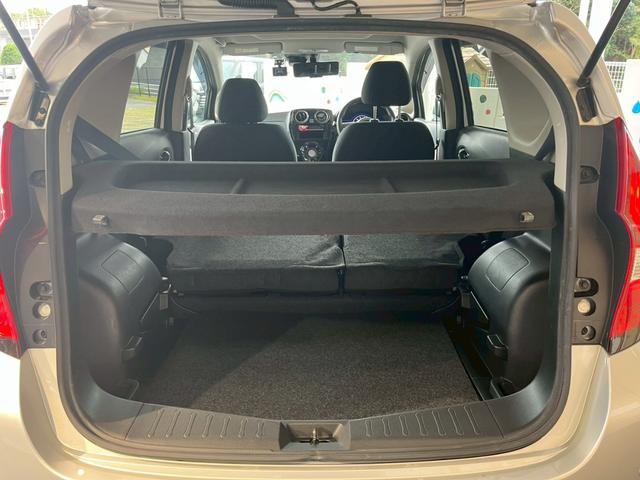 ノート e-パワー B ETC オーディオ 衝突被害軽減ブレーキ レーンキープアシスト スマートキー 横滑り防止機能 マニュアルレベリング機能 電動格納式ミラー オートエアコン アクセサリーソケット(15枚目)