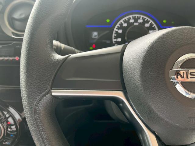 ノート e-パワー B ETC オーディオ 衝突被害軽減ブレーキ レーンキープアシスト スマートキー 横滑り防止機能 マニュアルレベリング機能 電動格納式ミラー オートエアコン アクセサリーソケット(29枚目)