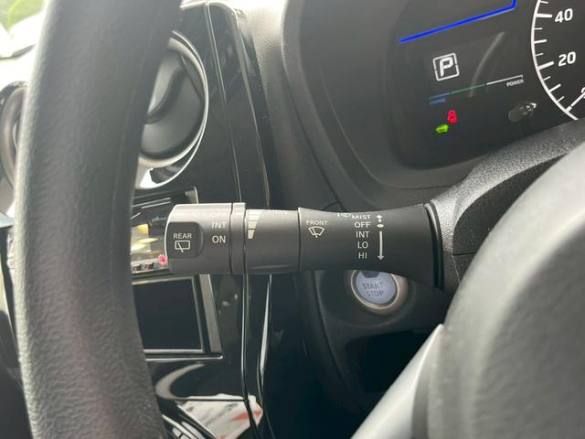 ノート e-パワー B ETC オーディオ 衝突被害軽減ブレーキ レーンキープアシスト スマートキー 横滑り防止機能 マニュアルレベリング機能 電動格納式ミラー オートエアコン アクセサリーソケット(31枚目)