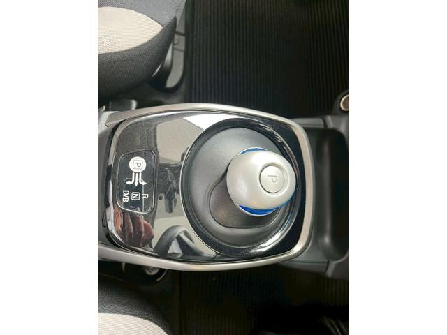 ノート e-パワー B ETC オーディオ 衝突被害軽減ブレーキ レーンキープアシスト スマートキー 横滑り防止機能 マニュアルレベリング機能 電動格納式ミラー オートエアコン アクセサリーソケット(36枚目)