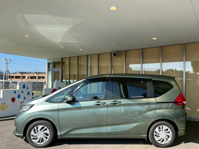 フリード G ナビ バックカメラ Bluetooth ETC HondaSENSING 両側電動スライドドア クルーズコントロール シートヒーター スマートキー ステアリングスイッチ ロールサンシェード USB充電(13枚目)