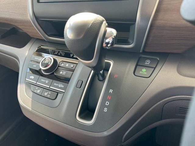 フリード G ナビ バックカメラ Bluetooth ETC HondaSENSING 両側電動スライドドア クルーズコントロール シートヒーター スマートキー ステアリングスイッチ ロールサンシェード USB充電(40枚目)