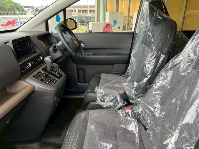 フリード e:HEVエアー EX 登録済未使用車 両側電動スライドドア HondaSENSING 純正アルミホイール アダプティブクルーズコントロール 禁煙車 電子パーキング オートブレーキホールド シートヒーター 電動格納式ミラー(23枚目)