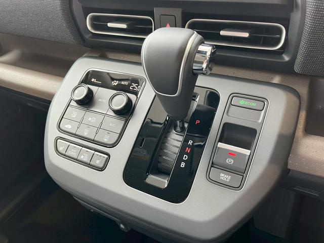 フリード e:HEVエアー EX 登録済未使用車 両側電動スライドドア HondaSENSING 純正アルミホイール アダプティブクルーズコントロール 禁煙車 電子パーキング オートブレーキホールド シートヒーター 電動格納式ミラー(37枚目)