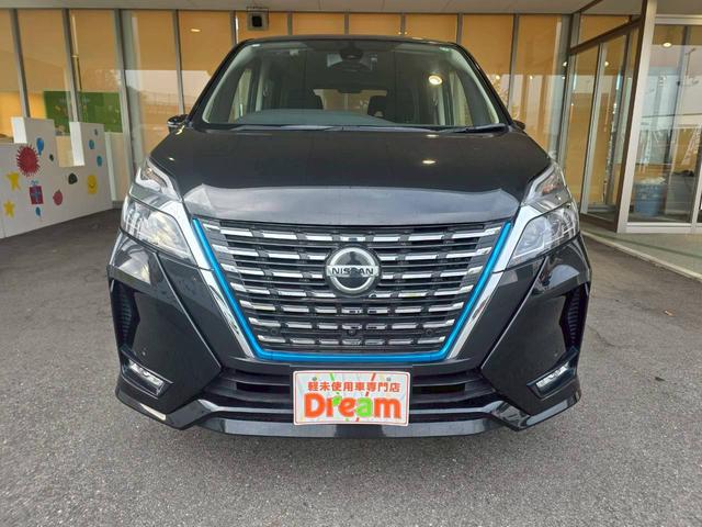 セレナ e-パワー ハイウェイスターV 純正ナビ 全方位カメラ ETC 両側電動スライドドア クルーズコントロール 純正アルミホイール 衝突被害軽減ブレーキ 電子パーキング オートブレーキホールド ステアリングスイッチ シートバックテーブル(9枚目)