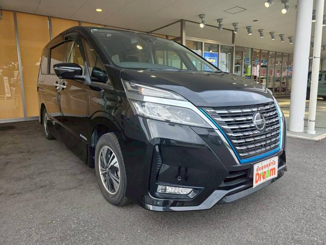 セレナ e-パワー ハイウェイスターV 純正ナビ 全方位カメラ ETC 両側電動スライドドア クルーズコントロール 純正アルミホイール 衝突被害軽減ブレーキ 電子パーキング オートブレーキホールド ステアリングスイッチ シートバックテーブル(10枚目)