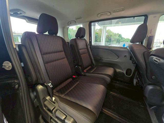 セレナ e-パワー ハイウェイスターV 純正ナビ 全方位カメラ ETC 両側電動スライドドア クルーズコントロール 純正アルミホイール 衝突被害軽減ブレーキ 電子パーキング オートブレーキホールド ステアリングスイッチ シートバックテーブル(27枚目)