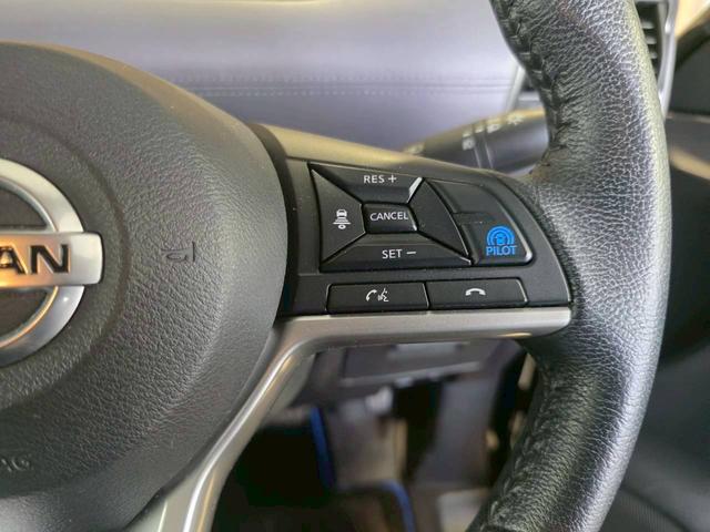 セレナ e-パワー ハイウェイスターV 純正ナビ 全方位カメラ ETC 両側電動スライドドア クルーズコントロール 純正アルミホイール 衝突被害軽減ブレーキ 電子パーキング オートブレーキホールド ステアリングスイッチ シートバックテーブル(34枚目)