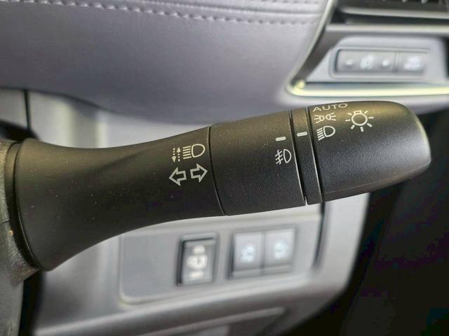 セレナ e-パワー ハイウェイスターV 純正ナビ 全方位カメラ ETC 両側電動スライドドア クルーズコントロール 純正アルミホイール 衝突被害軽減ブレーキ 電子パーキング オートブレーキホールド ステアリングスイッチ シートバックテーブル(36枚目)