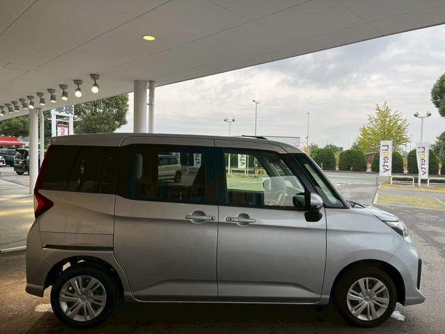 ルーミー G 純正ナビ バックカメラ Bluetooth接続 両側電動スライドドア 衝突被害軽減ブレーキ パーキングセンサー ステアリングスイッチ 前席シートヒーター シートバックテーブル USB充電 スマートキー(11枚目)