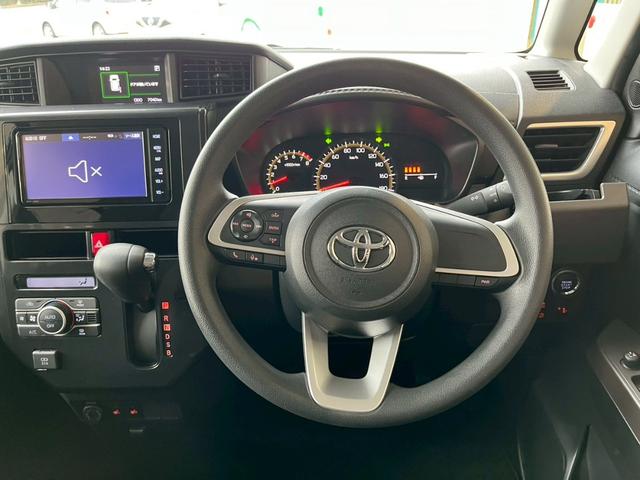 ルーミー G 純正ナビ バックカメラ Bluetooth接続 両側電動スライドドア 衝突被害軽減ブレーキ パーキングセンサー ステアリングスイッチ 前席シートヒーター シートバックテーブル USB充電 スマートキー(31枚目)