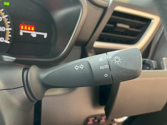 ルーミー G 純正ナビ バックカメラ Bluetooth接続 両側電動スライドドア 衝突被害軽減ブレーキ パーキングセンサー ステアリングスイッチ 前席シートヒーター シートバックテーブル USB充電 スマートキー(35枚目)