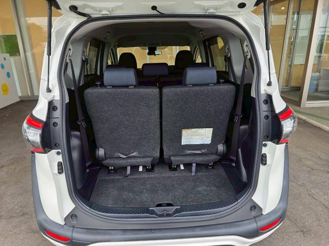 シエンタ G 純正ナビ バックカメラ Bluetooth接続 両側電動スライドドア アルミホイール 衝突被害軽減ブレーキ レーンキープアシスト スマートキー アイドリングストップ 横滑り防止機能 フォグライト(16枚目)