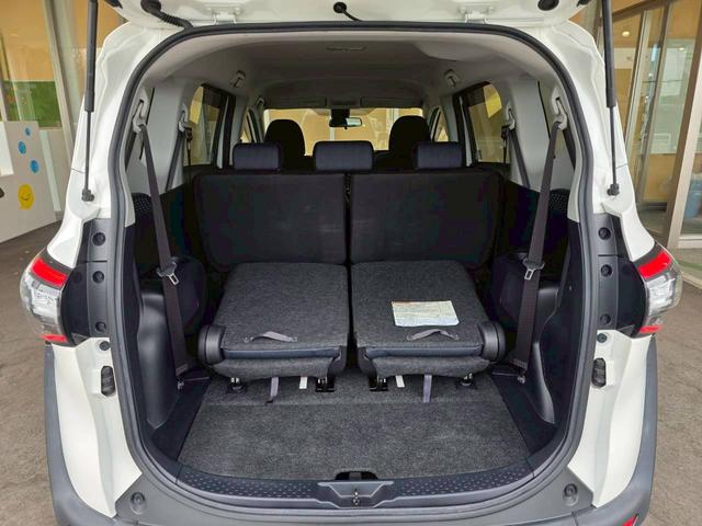 シエンタ G 純正ナビ バックカメラ Bluetooth接続 両側電動スライドドア アルミホイール 衝突被害軽減ブレーキ レーンキープアシスト スマートキー アイドリングストップ 横滑り防止機能 フォグライト(17枚目)