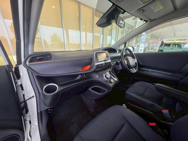 シエンタ G 純正ナビ バックカメラ Bluetooth接続 両側電動スライドドア アルミホイール 衝突被害軽減ブレーキ レーンキープアシスト スマートキー アイドリングストップ 横滑り防止機能 フォグライト(25枚目)