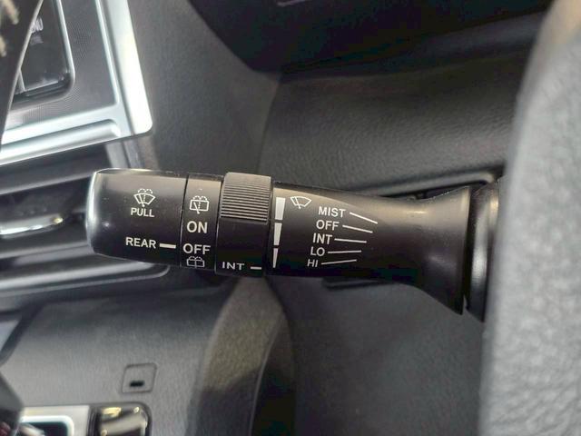 シエンタ G 純正ナビ バックカメラ Bluetooth接続 両側電動スライドドア アルミホイール 衝突被害軽減ブレーキ レーンキープアシスト スマートキー アイドリングストップ 横滑り防止機能 フォグライト(35枚目)