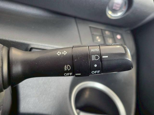 シエンタ G 純正ナビ バックカメラ Bluetooth接続 両側電動スライドドア アルミホイール 衝突被害軽減ブレーキ レーンキープアシスト スマートキー アイドリングストップ 横滑り防止機能 フォグライト(36枚目)