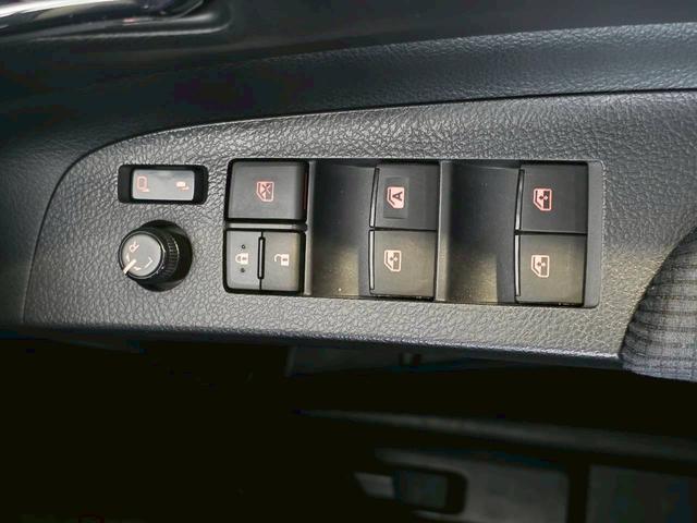 シエンタ G 純正ナビ バックカメラ Bluetooth接続 両側電動スライドドア アルミホイール 衝突被害軽減ブレーキ レーンキープアシスト スマートキー アイドリングストップ 横滑り防止機能 フォグライト(48枚目)