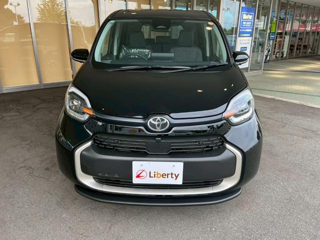 シエンタ ハイブリッドＺ　フルフラットシート　エアバック　キーレスエントリー　イモビライザー　ナビ　バックモニター　ＬＥＤヘッドライト　横滑り防止　スマートキー　ＵＳＢ（9枚目）