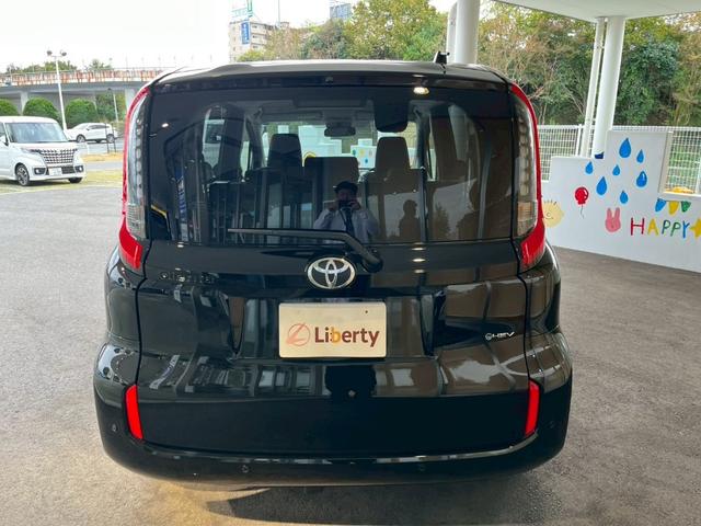 シエンタ ハイブリッドＺ　フルフラットシート　エアバック　キーレスエントリー　イモビライザー　ナビ　バックモニター　ＬＥＤヘッドライト　横滑り防止　スマートキー　ＵＳＢ（14枚目）