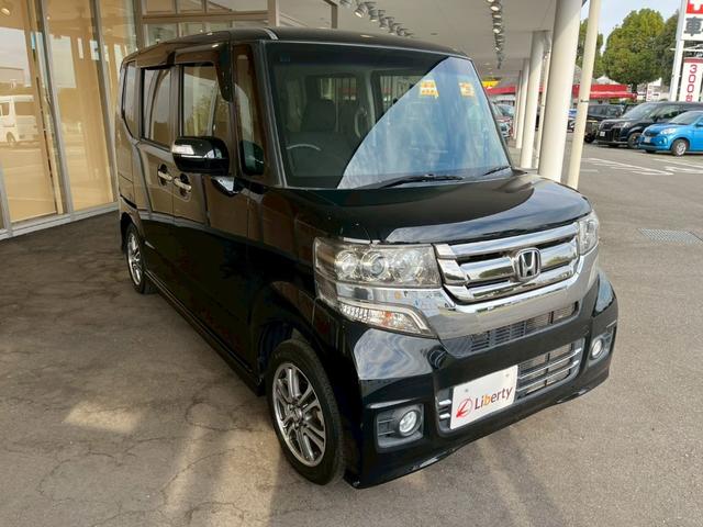 Ｎ－ＢＯＸカスタム Ｇ・Ｌパッケージ　アイドリングストップ車　ナビ・ＴＶ　フルフラットシート　スマキ－　フロントベンチシート　パワーウィンドウ　盗難防止システム　オートエアコン　パワステ　キーレスエントリー　ワンセグ　両席エアバック（12枚目）