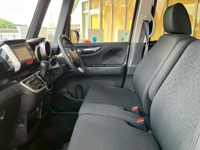 Ｎ－ＢＯＸカスタム Ｇ・Ｌパッケージ　アイドリングストップ車　ナビ・ＴＶ　フルフラットシート　スマキ－　フロントベンチシート　パワーウィンドウ　盗難防止システム　オートエアコン　パワステ　キーレスエントリー　ワンセグ　両席エアバック（30枚目）