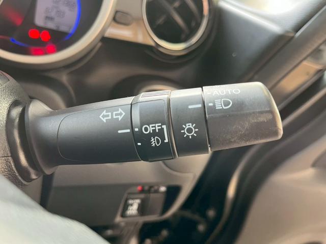 Ｎ－ＢＯＸカスタム Ｇ・Ｌパッケージ　アイドリングストップ車　ナビ・ＴＶ　フルフラットシート　スマキ－　フロントベンチシート　パワーウィンドウ　盗難防止システム　オートエアコン　パワステ　キーレスエントリー　ワンセグ　両席エアバック（38枚目）