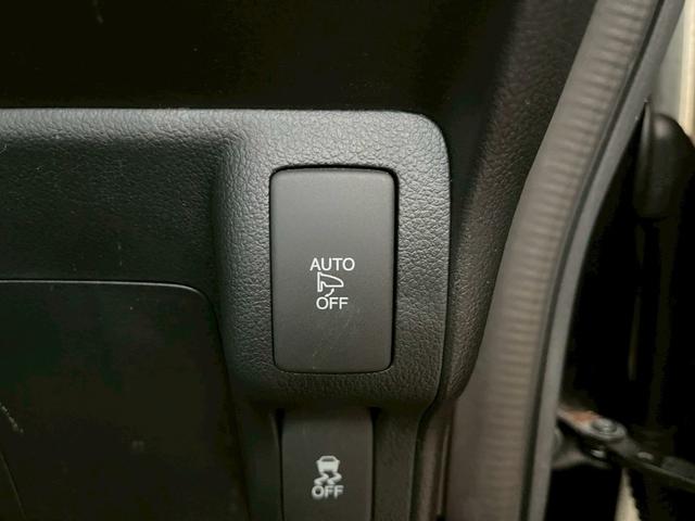 Ｎ－ＢＯＸカスタム Ｇ・Ｌパッケージ　アイドリングストップ車　ナビ・ＴＶ　フルフラットシート　スマキ－　フロントベンチシート　パワーウィンドウ　盗難防止システム　オートエアコン　パワステ　キーレスエントリー　ワンセグ　両席エアバック（42枚目）