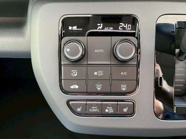 フリード クロスター クリアランスソナー オートクルーズコントロール レーンアシスト 衝突被害軽減システム 両側電動スライドドア オートライト LEDヘッドランプ スマートキー 電動格納ミラー シートヒーター 3列シート(8枚目)