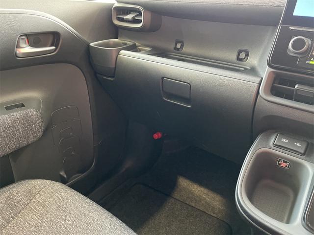 トヨタ シエンタ 30枚目