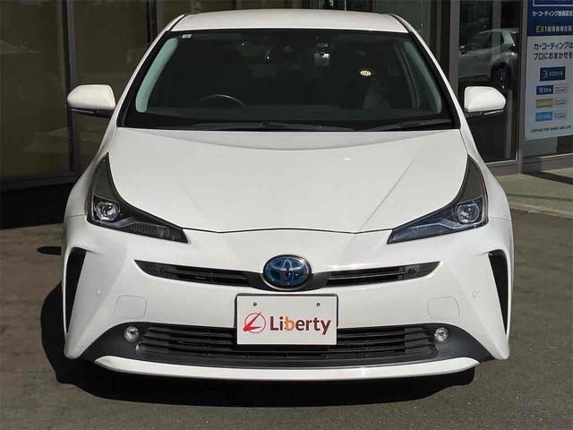 トヨタ プリウス 8枚目