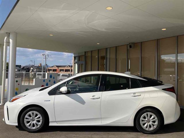 トヨタ プリウス 11枚目