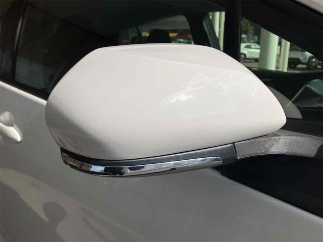 トヨタ プリウス 15枚目