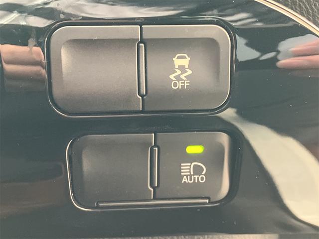 トヨタ プリウス 24枚目