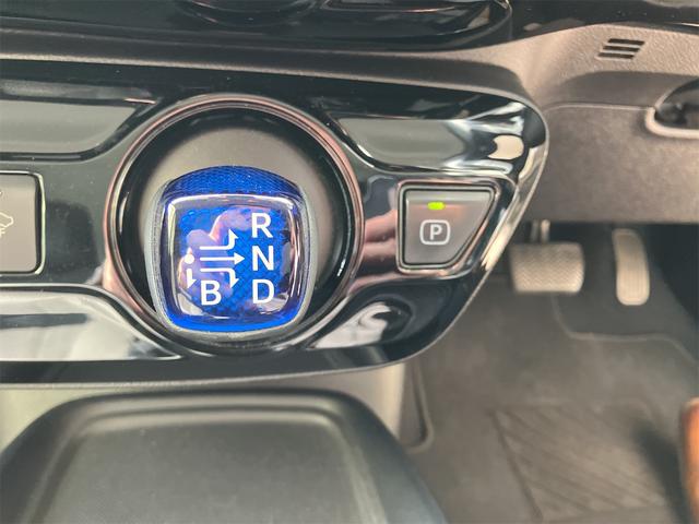 トヨタ プリウス 26枚目