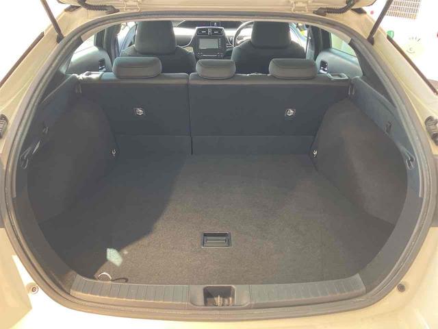 トヨタ プリウス 28枚目