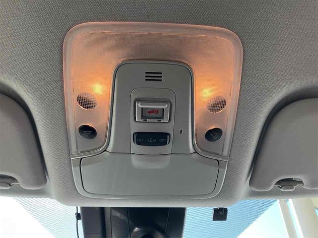 トヨタ プリウス 32枚目