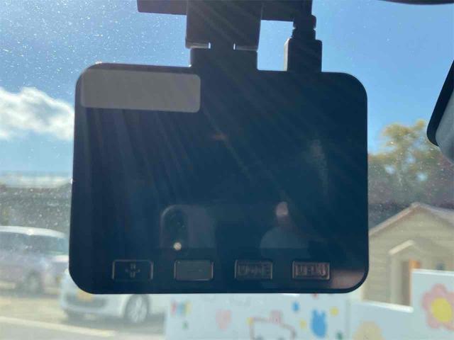 トヨタ プリウス 49枚目