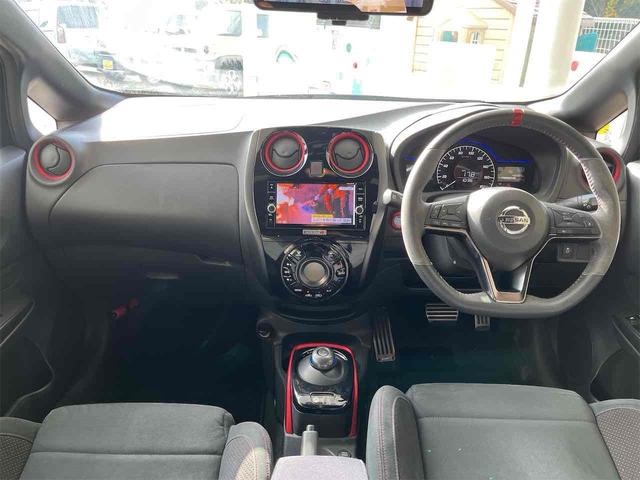 ノート e-パワーニスモ 全周囲カメラ ナビ TV クリアランスソナー 衝突被害軽減システム アルミホイール オートライト スマートキー AT CD DVD再生 ブルーレイ ミュージックプレイヤー接続可 エアコン(8枚目)