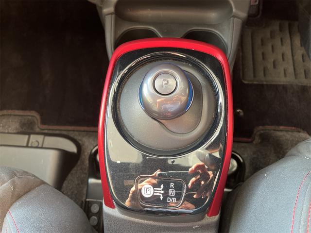 ノート e-パワーニスモ 全周囲カメラ ナビ TV クリアランスソナー 衝突被害軽減システム アルミホイール オートライト スマートキー AT CD DVD再生 ブルーレイ ミュージックプレイヤー接続可 エアコン(10枚目)