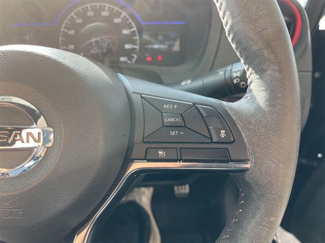 ノート e-パワーニスモ 全周囲カメラ ナビ TV クリアランスソナー 衝突被害軽減システム アルミホイール オートライト スマートキー AT CD DVD再生 ブルーレイ ミュージックプレイヤー接続可 エアコン(13枚目)