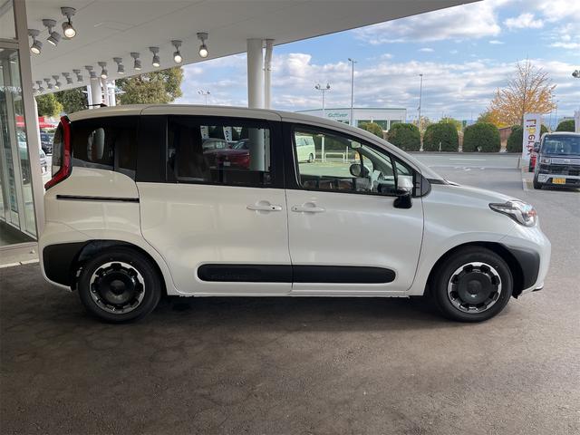 シエンタ ハイブリッドZ 全周囲カメラ TV クリアランスソナー オートクルーズコントロール レーンアシスト 衝突被害軽減システム 両側電動スライドドア オートマチックハイビーム オートライト LEDヘッドランプ スマートキー(17枚目)