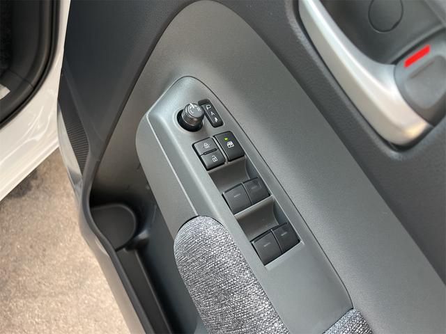 シエンタ ハイブリッドZ 全周囲カメラ TV クリアランスソナー オートクルーズコントロール レーンアシスト 衝突被害軽減システム 両側電動スライドドア オートマチックハイビーム オートライト LEDヘッドランプ スマートキー(35枚目)