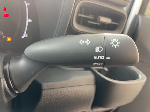 シエンタ ハイブリッドZ 全周囲カメラ TV クリアランスソナー オートクルーズコントロール レーンアシスト 衝突被害軽減システム 両側電動スライドドア オートマチックハイビーム オートライト LEDヘッドランプ スマートキー(40枚目)