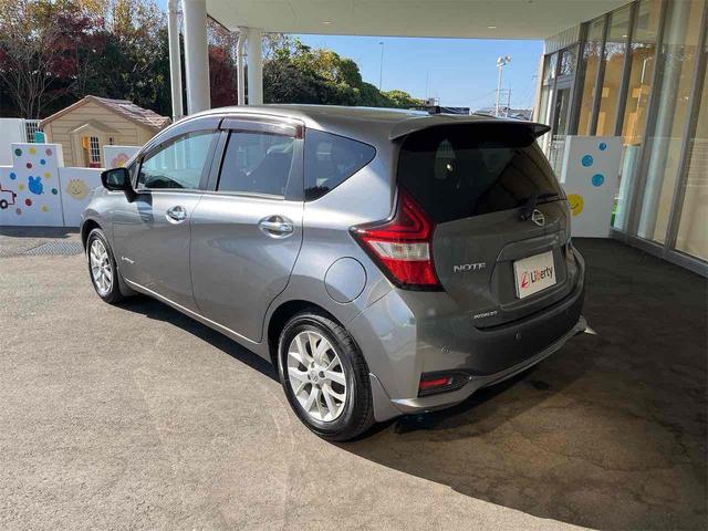 ノート e-パワー メダリスト ETC 全周囲カメラ デジタルインナーミラー クリアランスソナー オートクルーズコントロール レーンアシスト 衝突被害軽減システム アルミホイール オートライト LEDヘッドランプ スマートキー(22枚目)