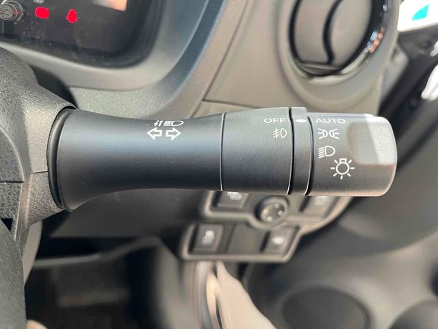 ノート e-パワー メダリスト ETC 全周囲カメラ デジタルインナーミラー クリアランスソナー オートクルーズコントロール レーンアシスト 衝突被害軽減システム アルミホイール オートライト LEDヘッドランプ スマートキー(37枚目)